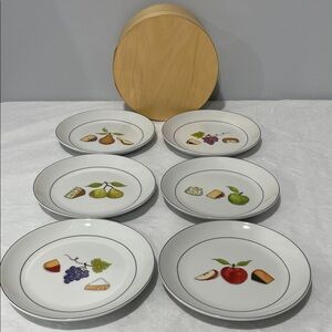 Crate&Barrel Nancy Green Fruit Fromage 6.5” plates set of 6